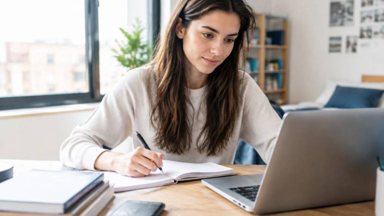 Comment fonctionne un pret etudiant : conditions, remboursement et garanties bancaires